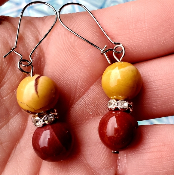New Mookaite Jasper Round Ball & Rhinestone Earrings. - Picture 5 of 12